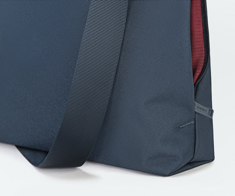 Bolsa Cruzada Away Outdoor Messenger 16L Azul Marino Azules | N9OwEryFqfO