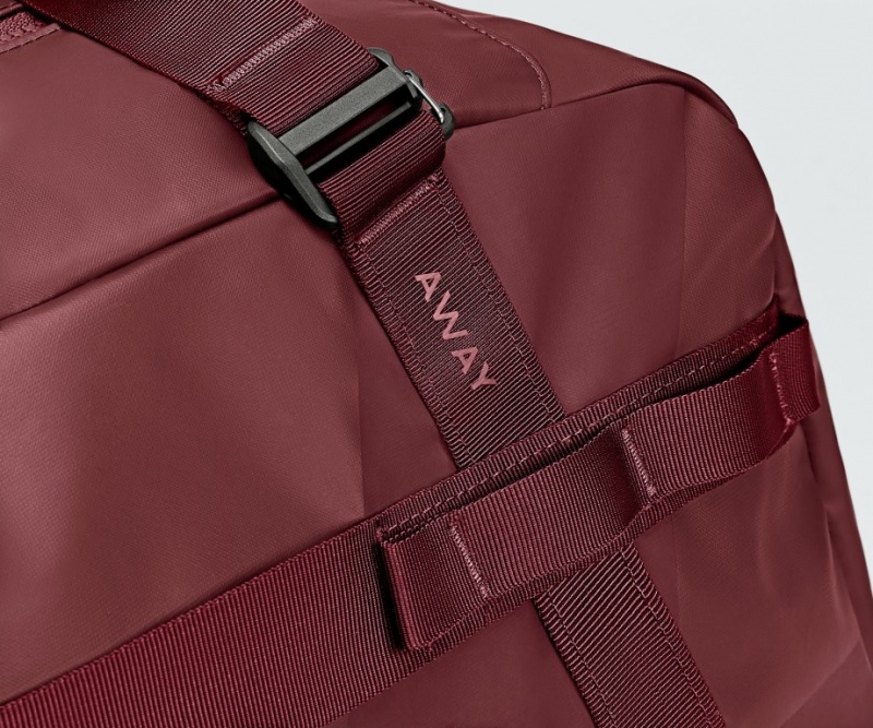 Bolsa Duffle Away Outdoor 55L Vino Rojos | xCO62bcjf8d
