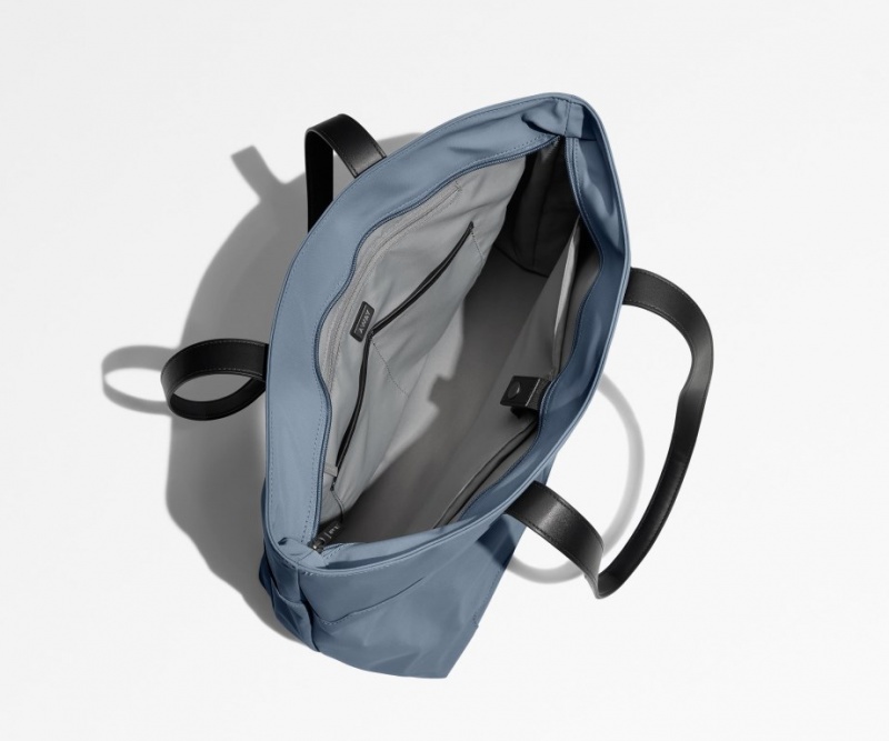 Bolsas de Mano Away Everywhere Azules | BwXvpq2XJDM