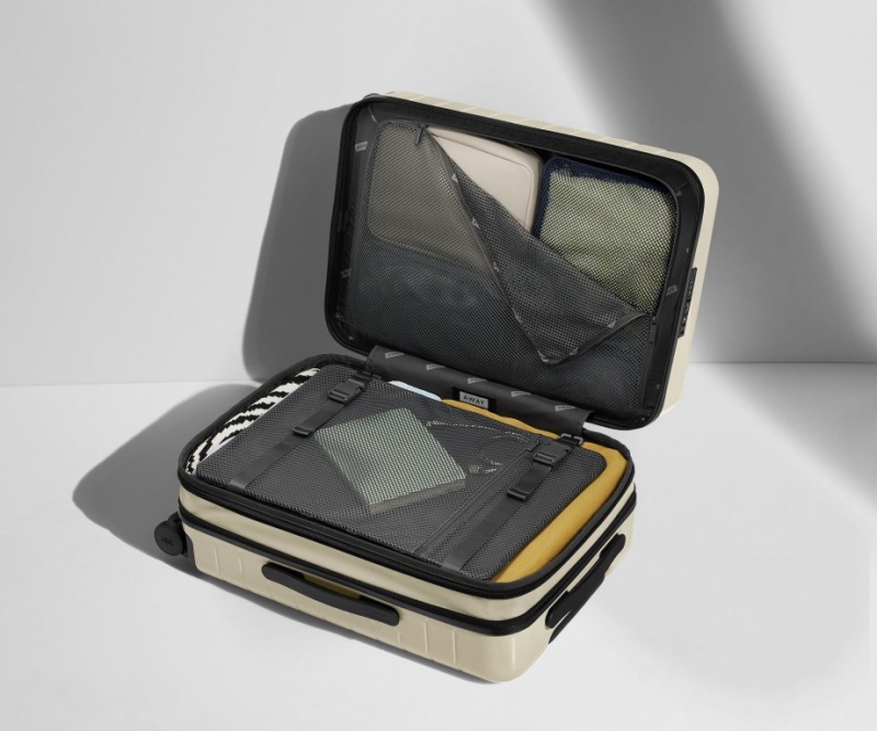 Maleta Away Bigger Carry-On Flex Blancos | x3zW0l2seWc