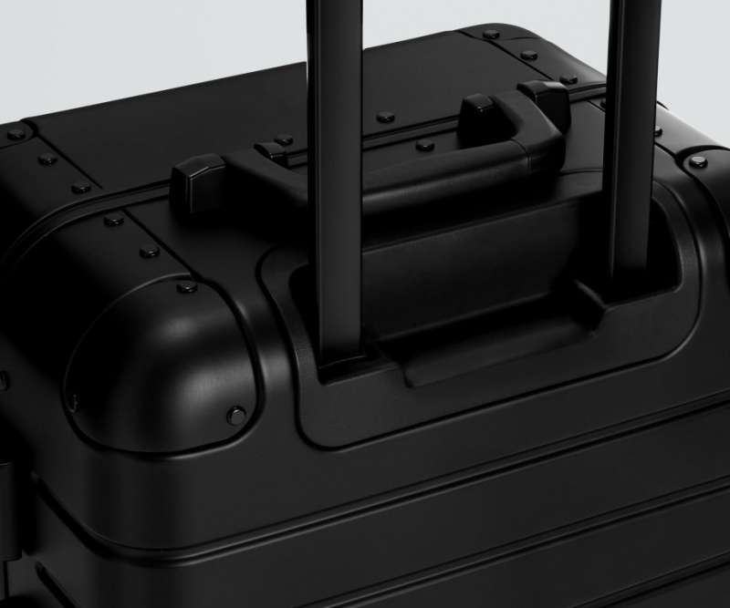 Maleta Away Carry-On: Aluminum Edition Negros | DTdMr5WaocC