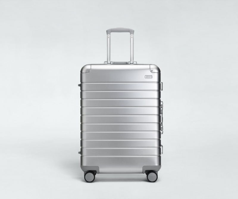 Maleta Away Medium: Aluminum Edition Plateados | 2NjSPGoTpGd