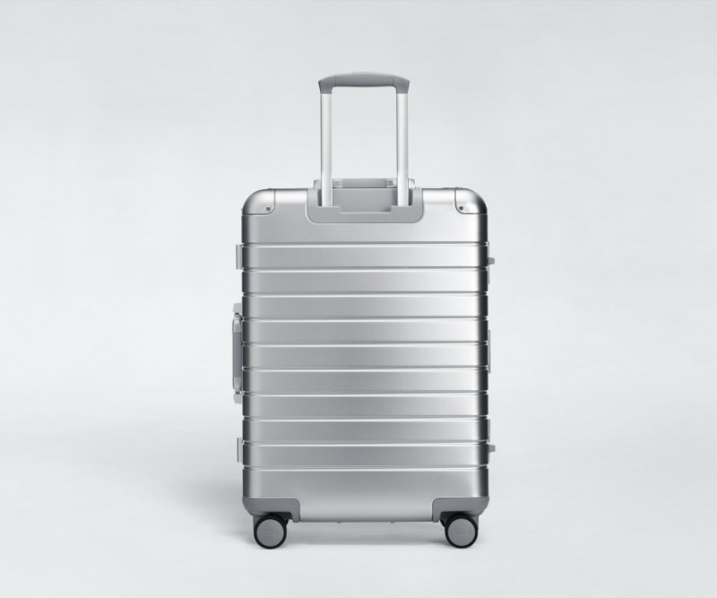 Maleta Away Medium: Aluminum Edition Plateados | 2NjSPGoTpGd