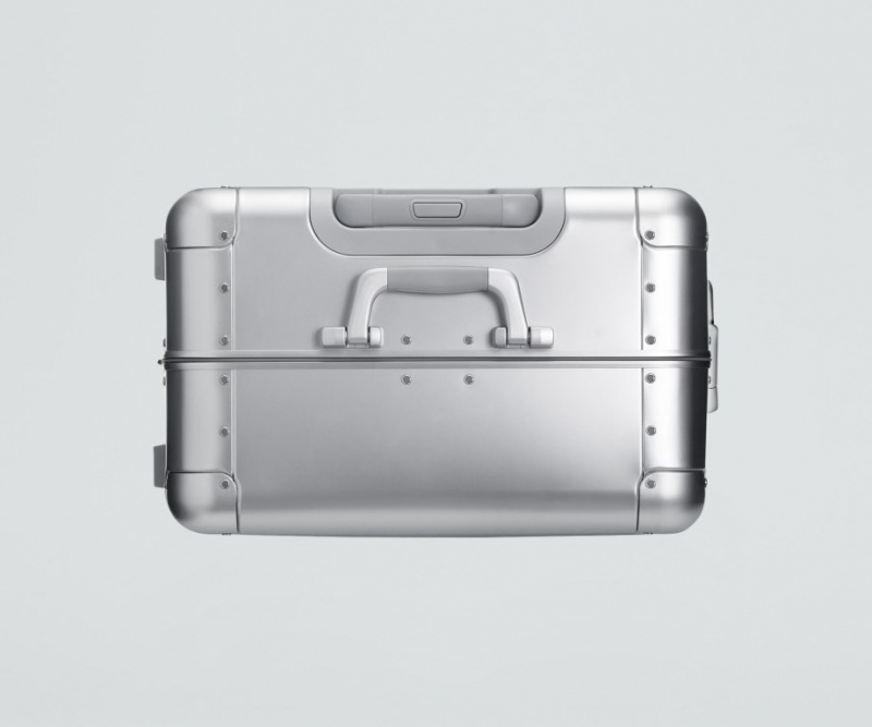 Maleta Away Medium: Aluminum Edition Plateados | 2NjSPGoTpGd